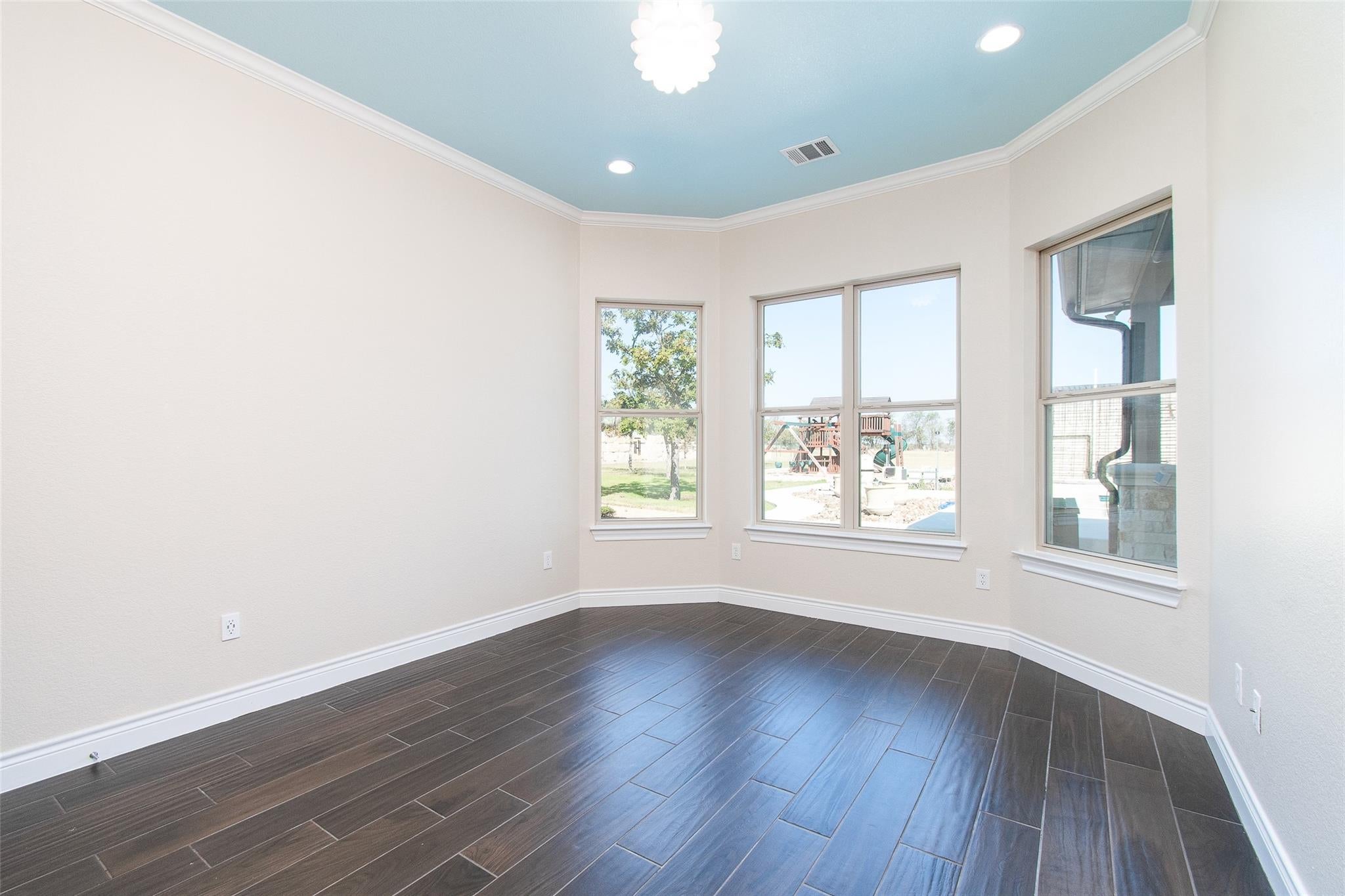 Georgetown, Texas, 78626, United States, ,3 BathroomsBathrooms,Residential,Active,1701682