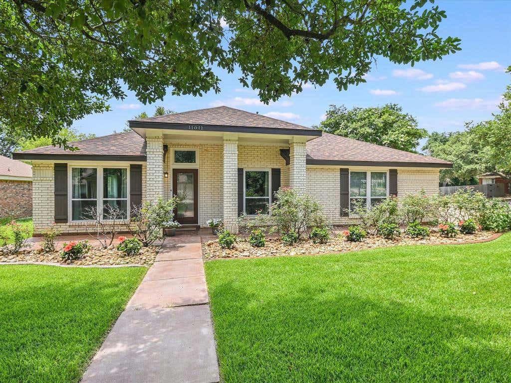 11011 PEBBLE GARDEN LN, AUSTIN, TX 78739, photo 1 of 35