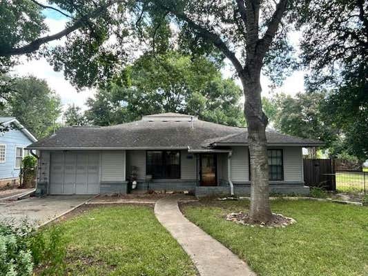 944 N LIBERTY AVE, NEW BRAUNFELS, TX 78130 - Image 1