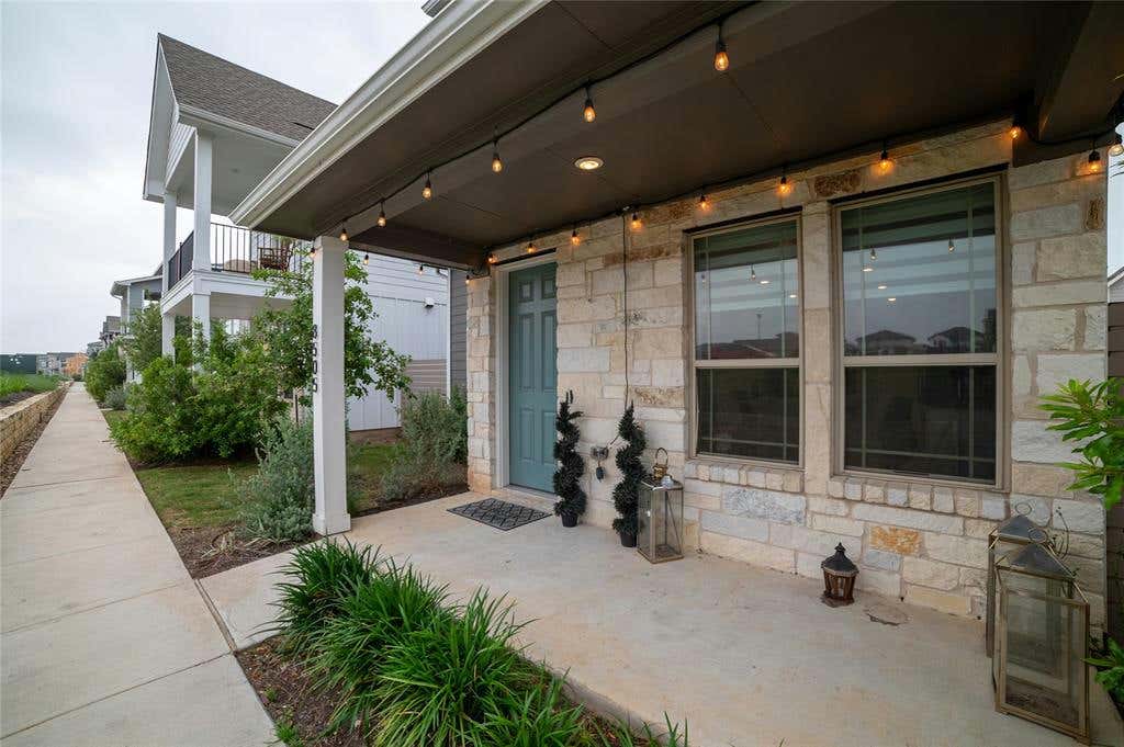 8505 LEROI DR # 358, AUSTIN, TX 78744, photo 1 of 25