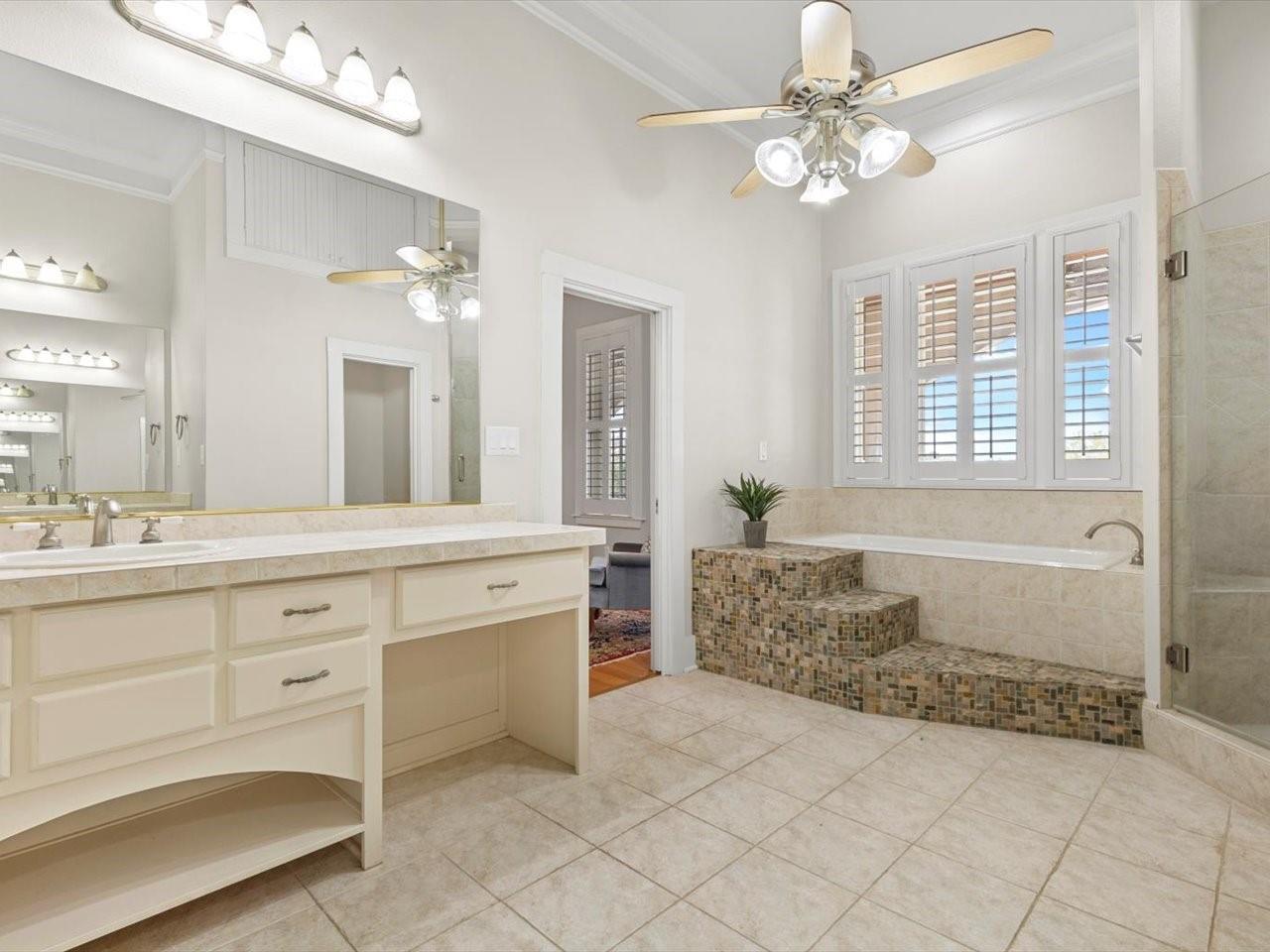 Bastrop, Texas, 78602, United States, ,6 BathroomsBathrooms,Residential,Active,1702572