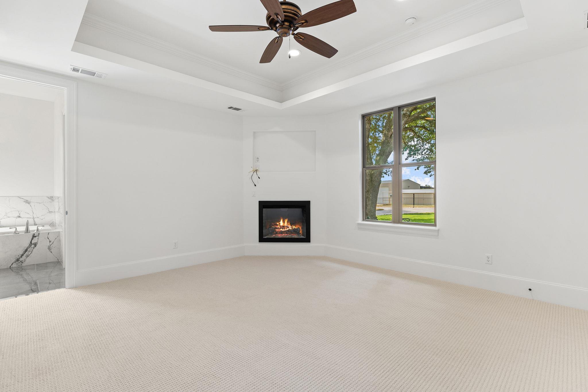 Elgin, Texas, 78621, United States, 5 Bedrooms Bedrooms, ,4 BathroomsBathrooms,Residential,Active,1945098