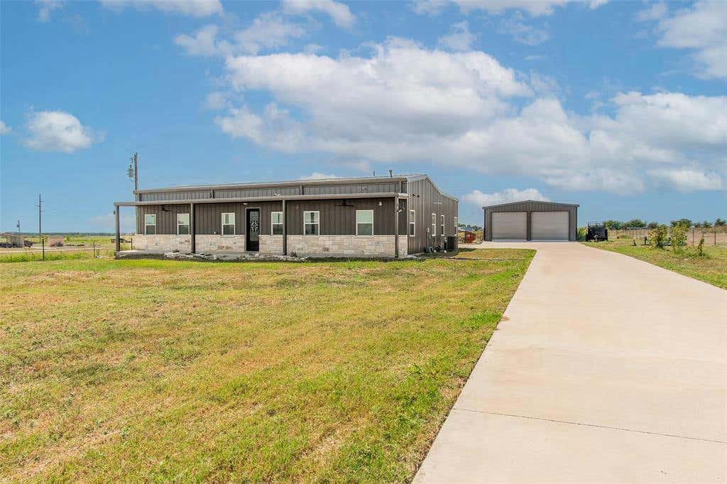 396 STATE HIGHWAY 53, ROSEBUD, TX 76570, photo 1 of 28