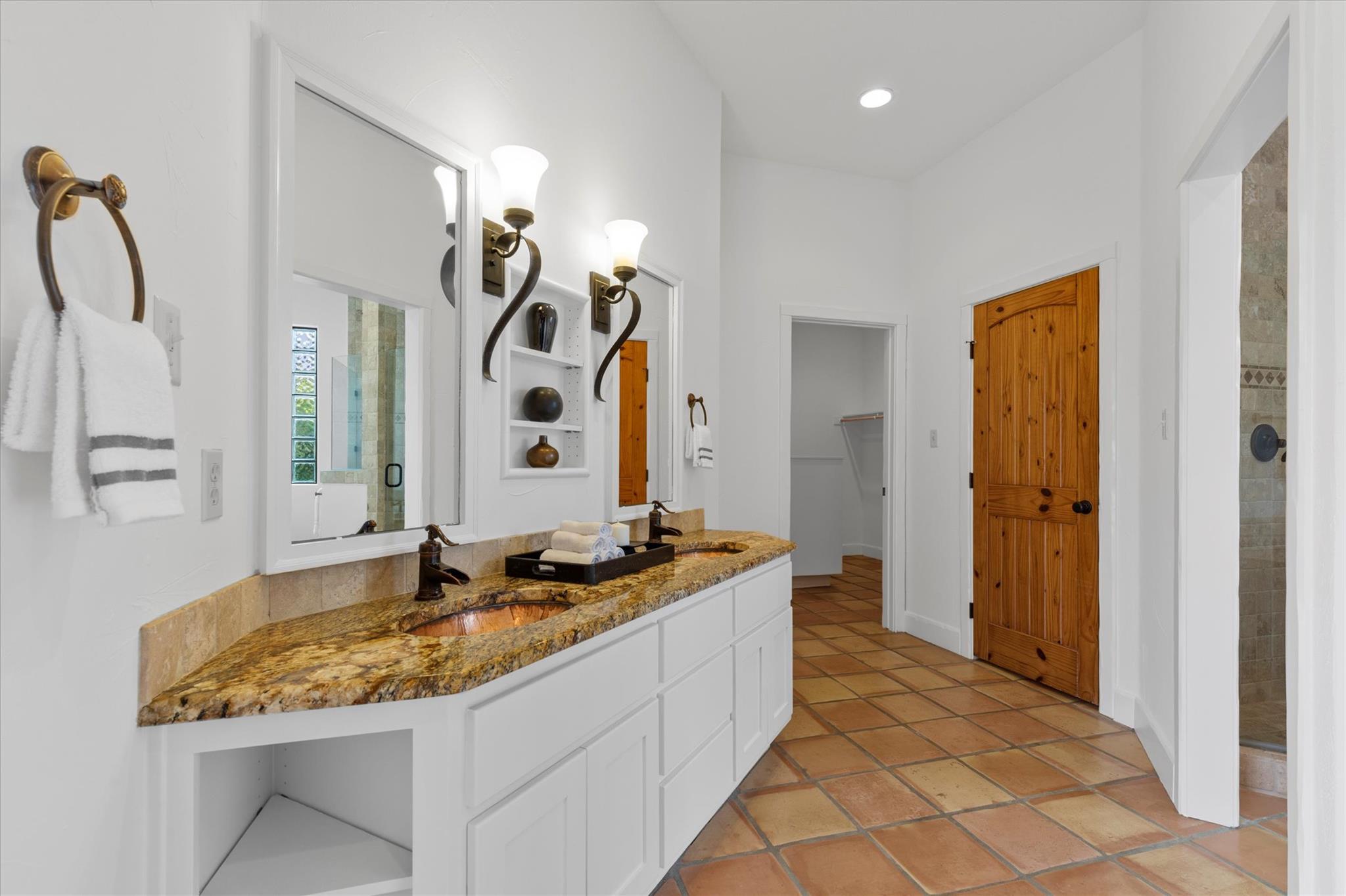 Smithville, Texas, 78957, United States, 4 Bedrooms Bedrooms, ,3 BathroomsBathrooms,Residential,Active,1933712