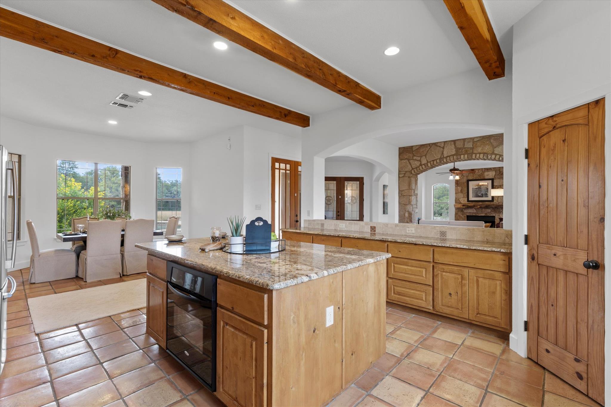 Smithville, Texas, 78957, United States, 4 Bedrooms Bedrooms, ,3 BathroomsBathrooms,Residential,Active,1933712