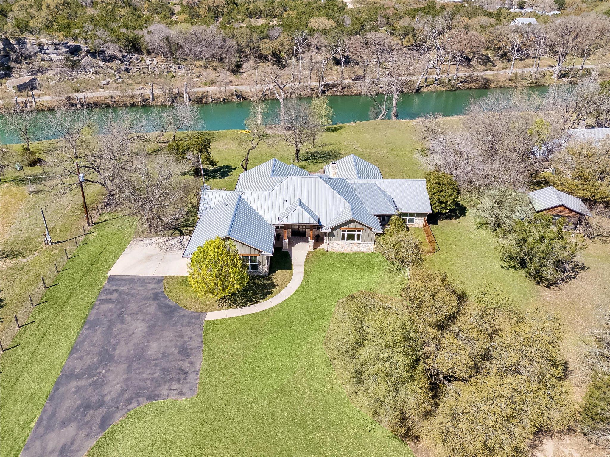 Wimberley, Texas, 78676, United States, 4 Bedrooms Bedrooms, ,4 BathroomsBathrooms,Residential,Active,1959958