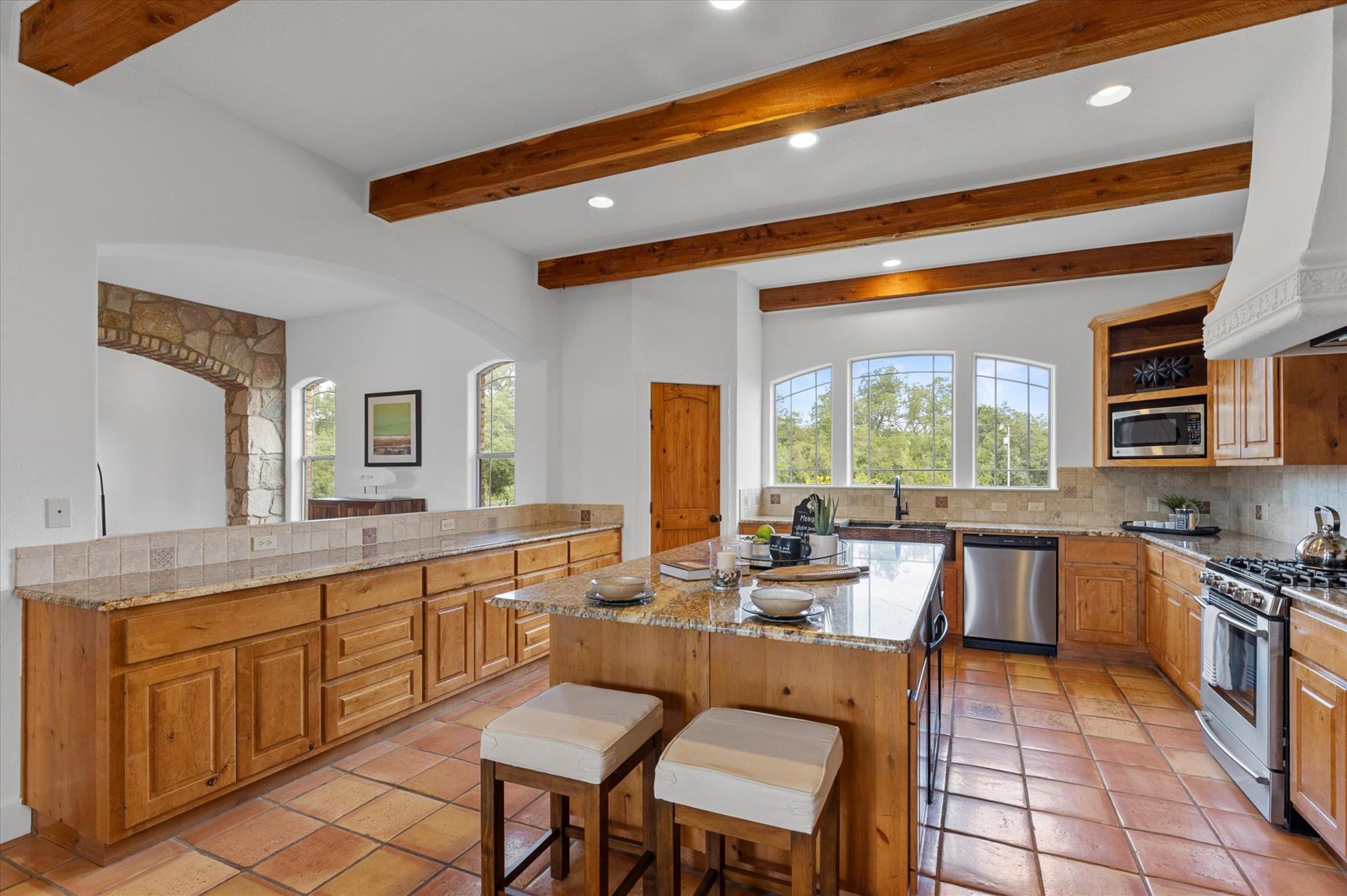 Smithville, Texas, 78957, United States, 4 Bedrooms Bedrooms, ,3 BathroomsBathrooms,Residential,Active,1933712