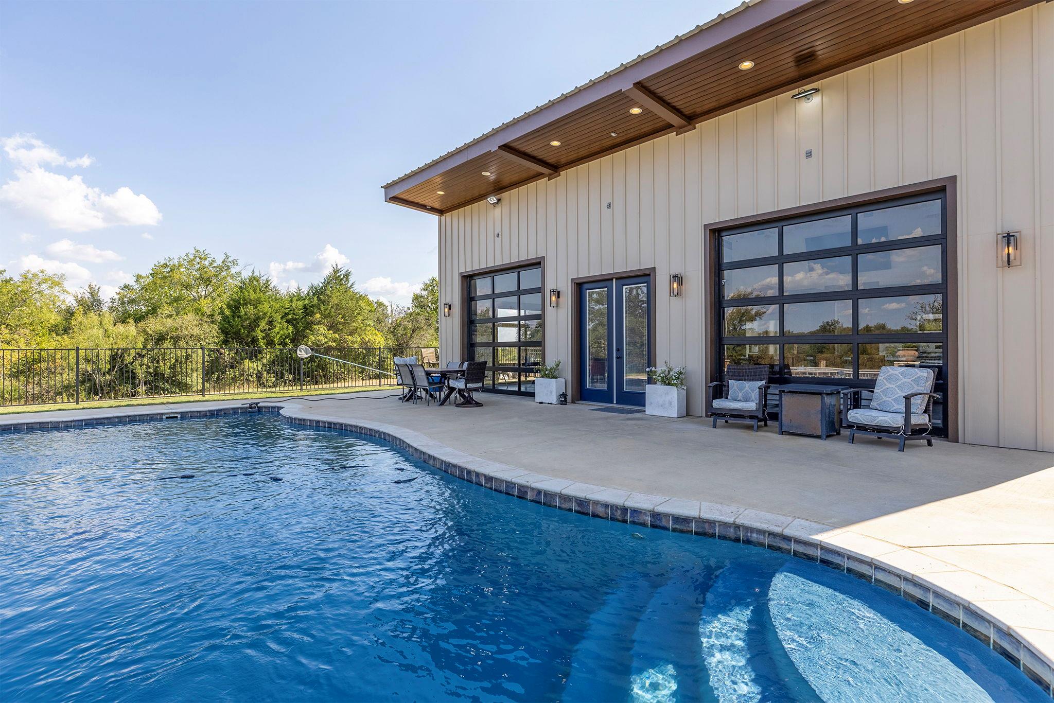 Elgin, Texas, 78621, United States, 5 Bedrooms Bedrooms, ,4 BathroomsBathrooms,Residential,Active,1945098