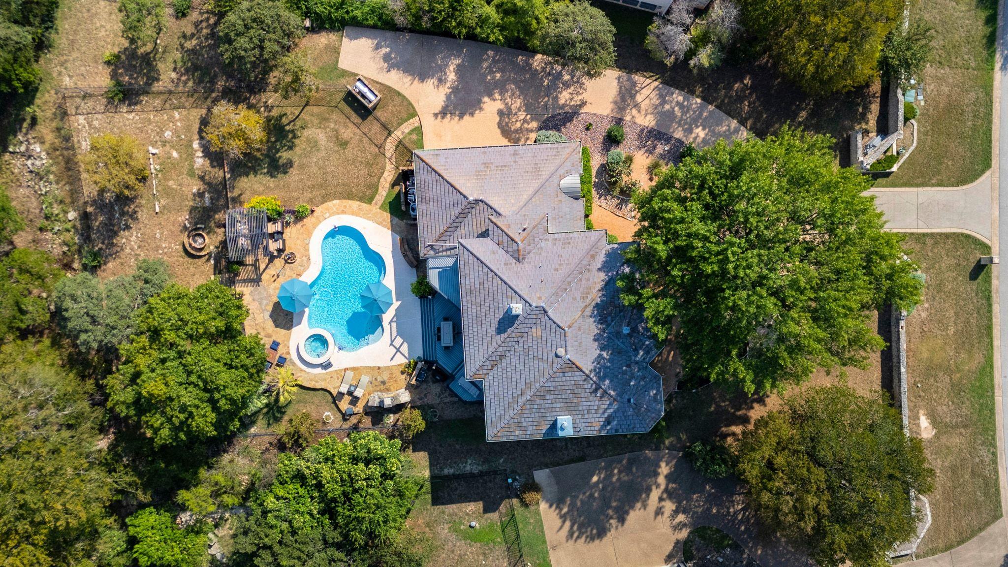 Lakeway, Texas, 78734, United States, 4 Bedrooms Bedrooms, ,3 BathroomsBathrooms,Residential,Active,1945096