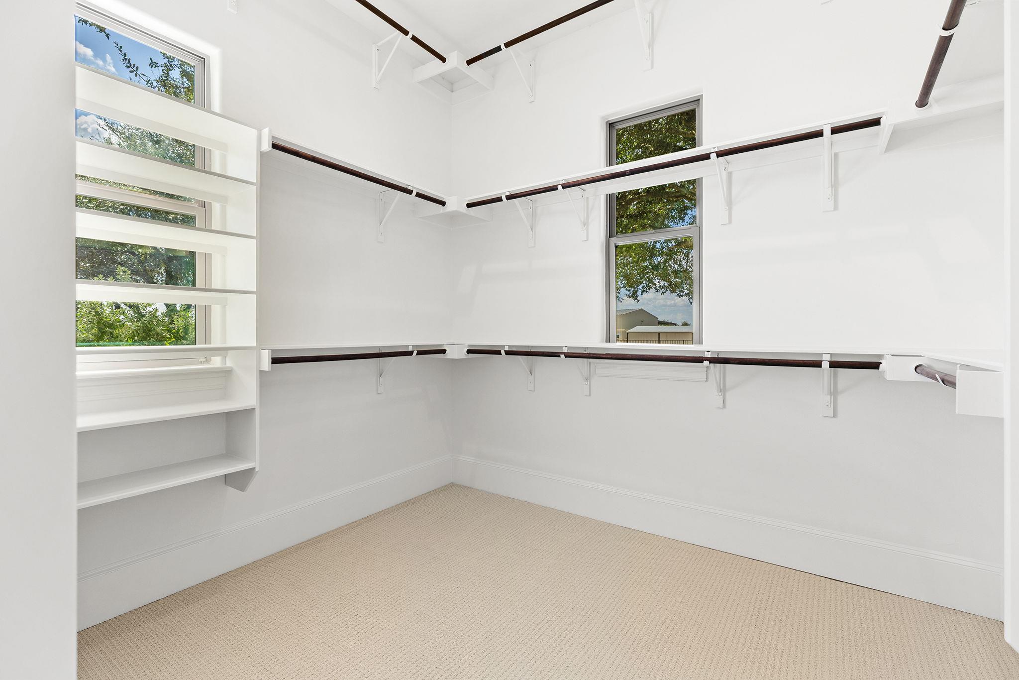 Elgin, Texas, 78621, United States, 5 Bedrooms Bedrooms, ,4 BathroomsBathrooms,Residential,Active,2006921