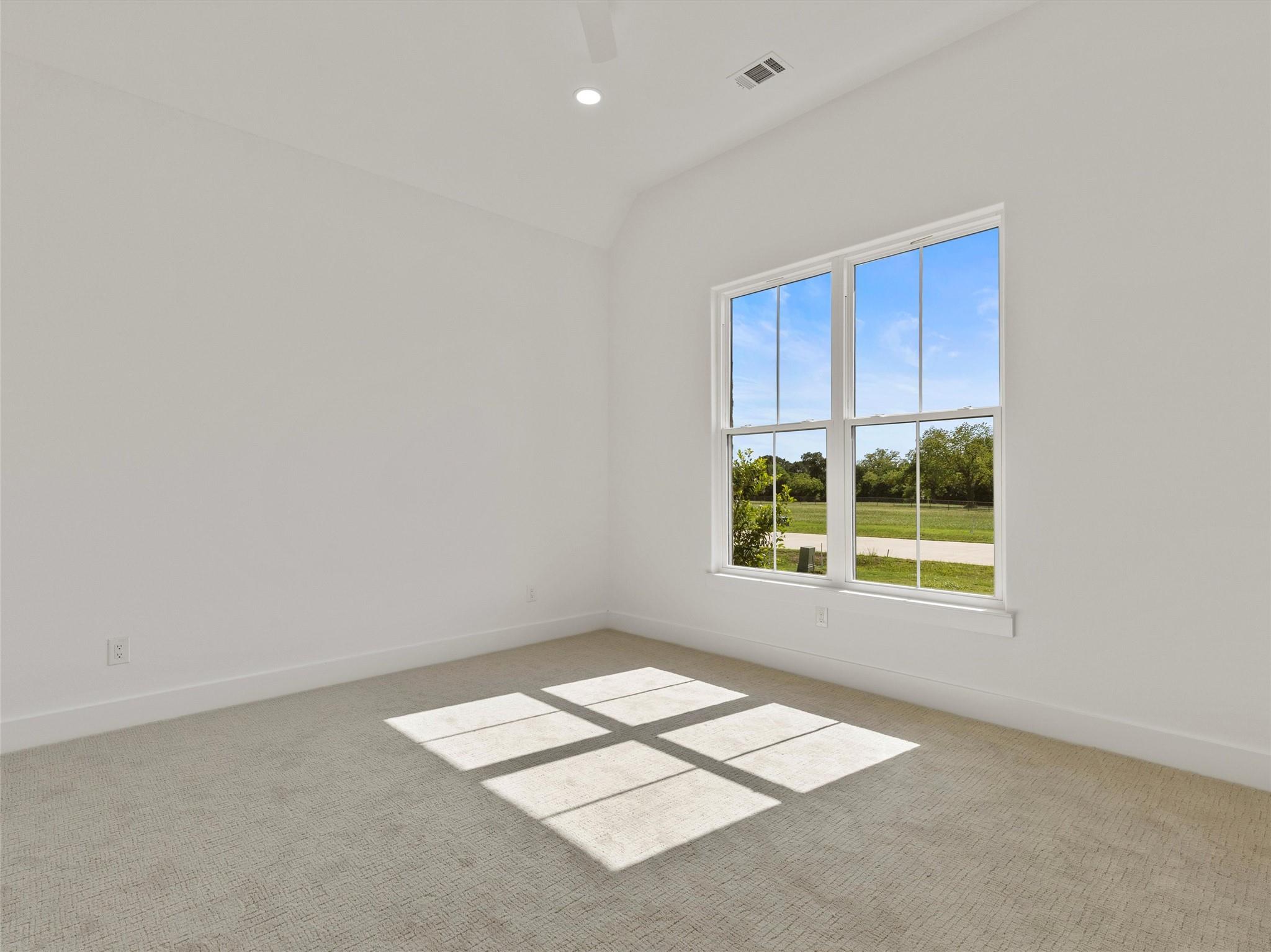 Smithville, Texas, 78957, United States, ,4 BathroomsBathrooms,Residential,Active,1852736