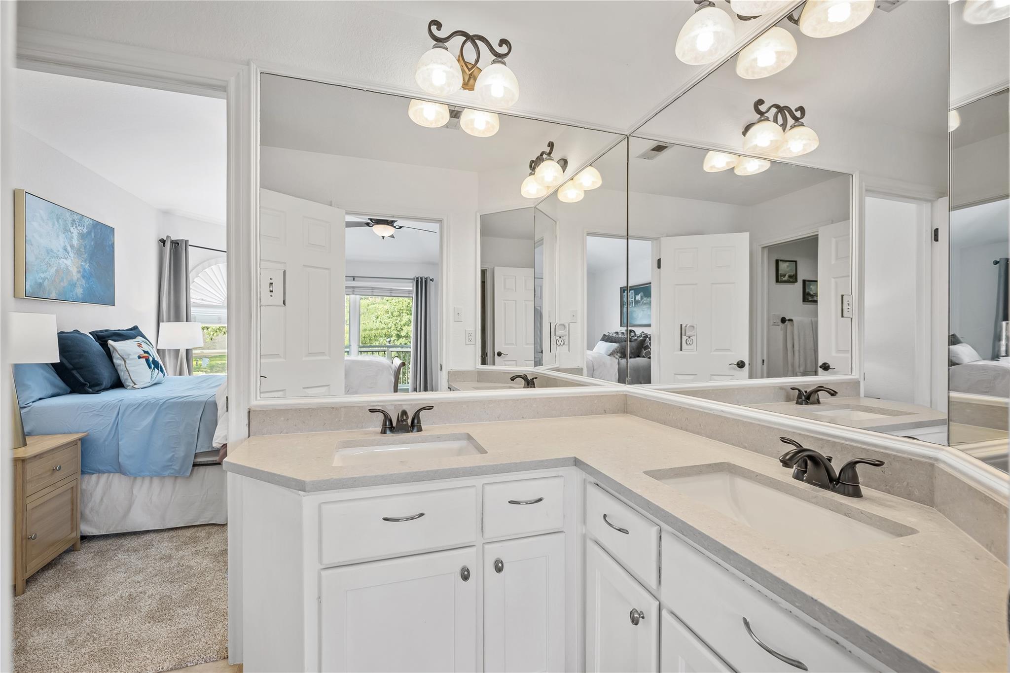 Lakeway, Texas, 78734, United States, 4 Bedrooms Bedrooms, ,3 BathroomsBathrooms,Residential,Active,1945096