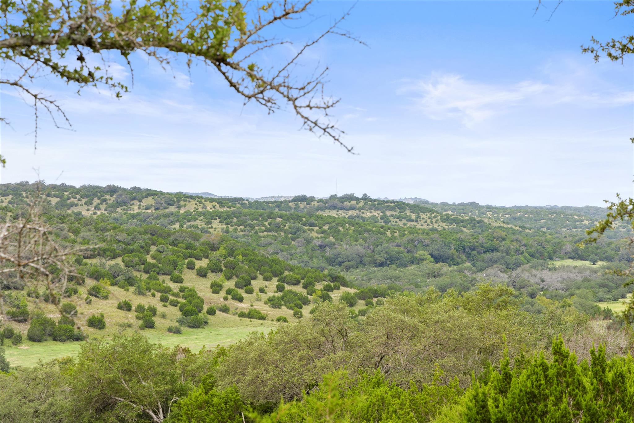 Spicewood, Texas, 78669, United States, 2 Bedrooms Bedrooms, ,2 BathroomsBathrooms,Residential,Active,1899916