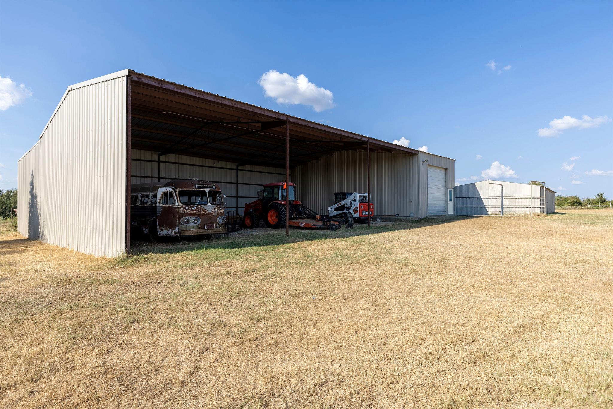 Elgin, Texas, 78621, United States, 5 Bedrooms Bedrooms, ,4 BathroomsBathrooms,Residential,Active,2006921