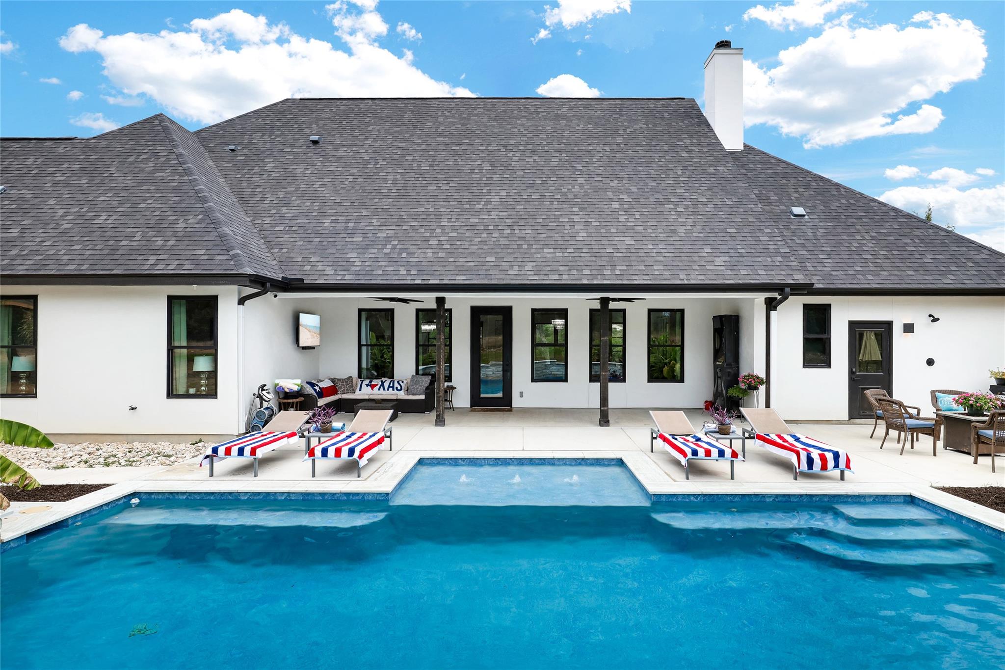 New Braunfels, Texas, 78132, United States, 4 Bedrooms Bedrooms, ,4 BathroomsBathrooms,Residential,Active,1929930
