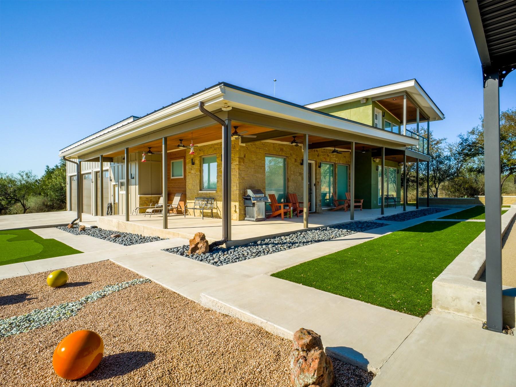 Burnet, Texas, 78611, United States, 2 Bedrooms Bedrooms, ,3 BathroomsBathrooms,Residential,Active,1989785