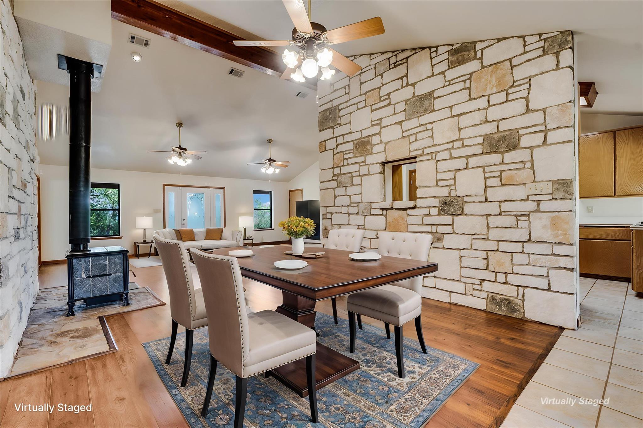 Spicewood, Texas, 78669, United States, ,3 BathroomsBathrooms,Residential,Active,1832331