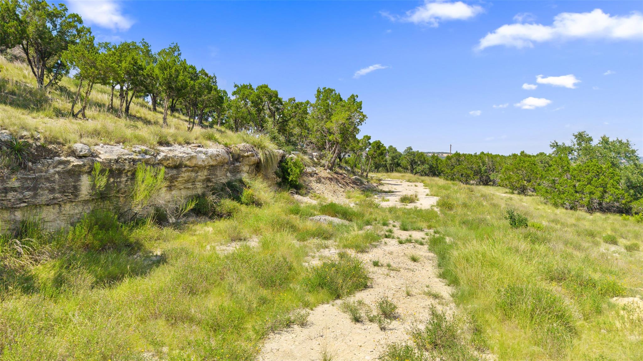 Spicewood, Texas, 78669, United States, 2 Bedrooms Bedrooms, ,1 BathroomBathrooms,Residential,Active,1970937