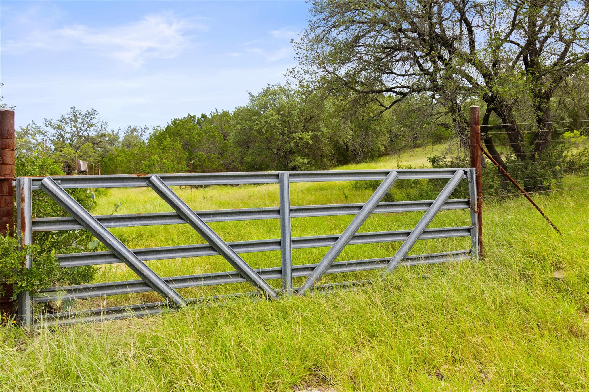 Spicewood, Texas, 78669, United States, 2 Bedrooms Bedrooms, ,2 BathroomsBathrooms,Residential,Active,1899916