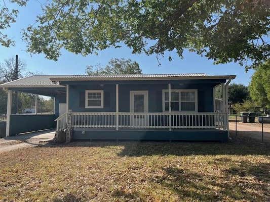 411 W 4TH ST, FLATONIA, TX 78941 - Image 1