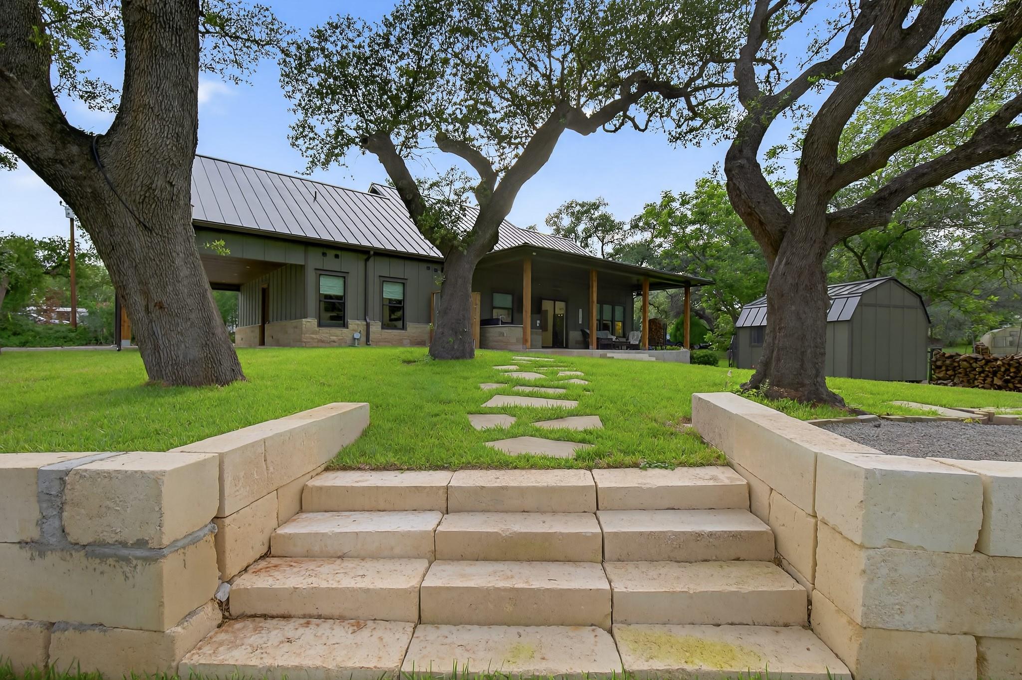 Kingsland, Texas, 78639, United States, 5 Bedrooms Bedrooms, ,4 BathroomsBathrooms,Residential,Active,2006783