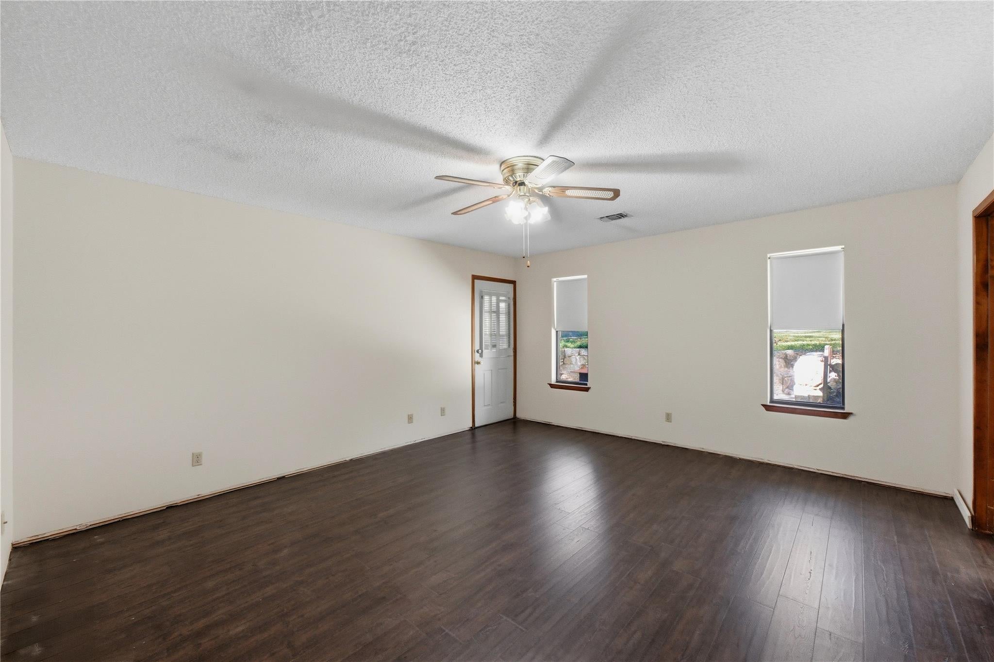 Austin, Texas, 78726, United States, 4 Bedrooms Bedrooms, ,4 BathroomsBathrooms,Residential,Active,1992545