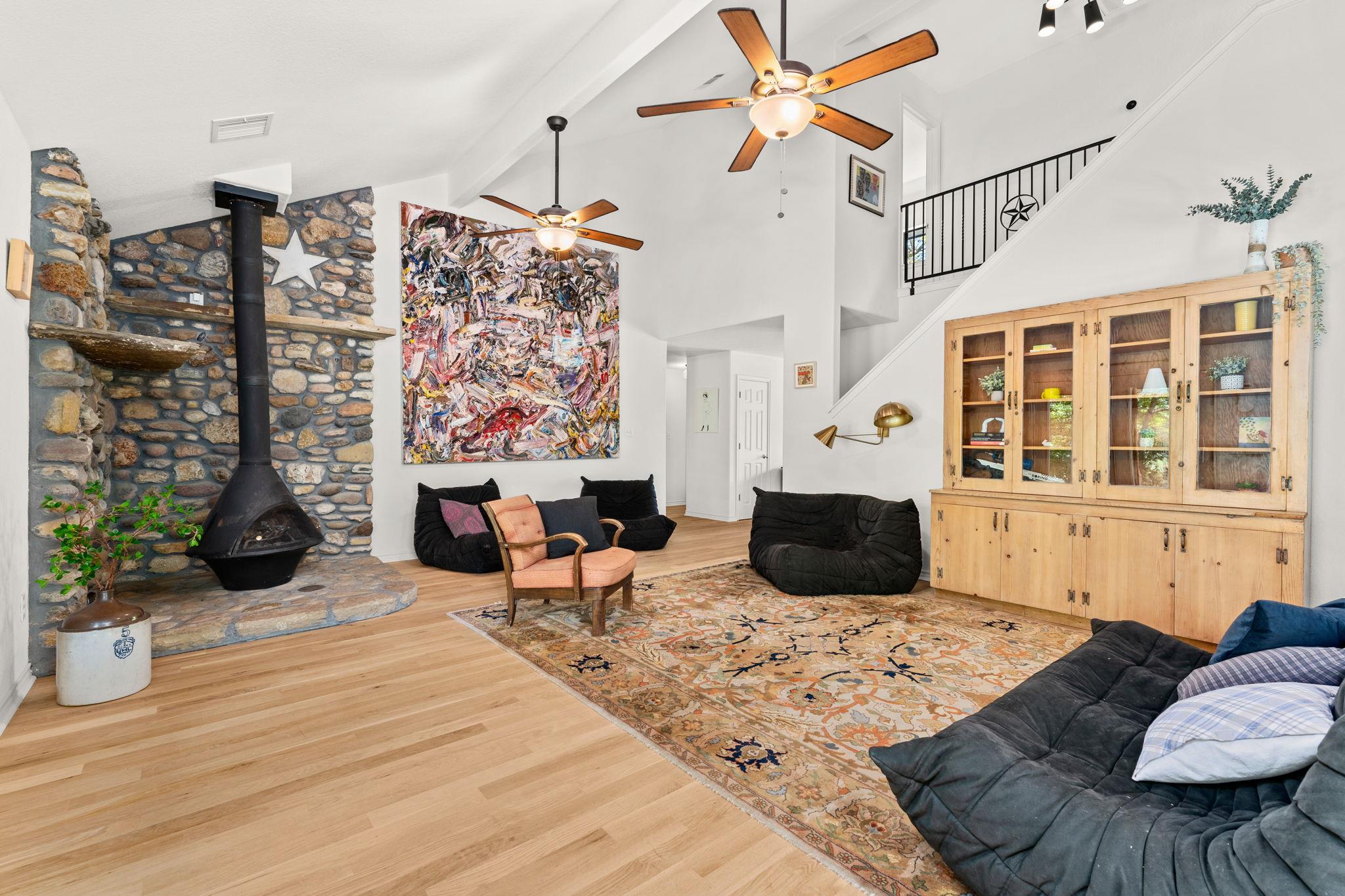 Spicewood, Texas, 78669, United States, 4 Bedrooms Bedrooms, ,3 BathroomsBathrooms,Residential,Active,1987243