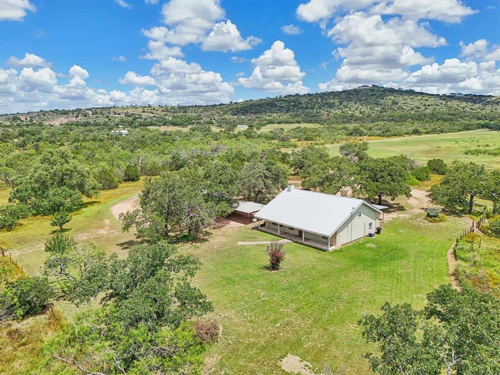 2715 CRIDER RD, MARBLE FALLS, TX 78654, photo 1 of 40