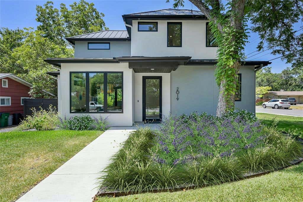 2019 BRENTWOOD ST, AUSTIN, TX 78757, photo 1 of 30