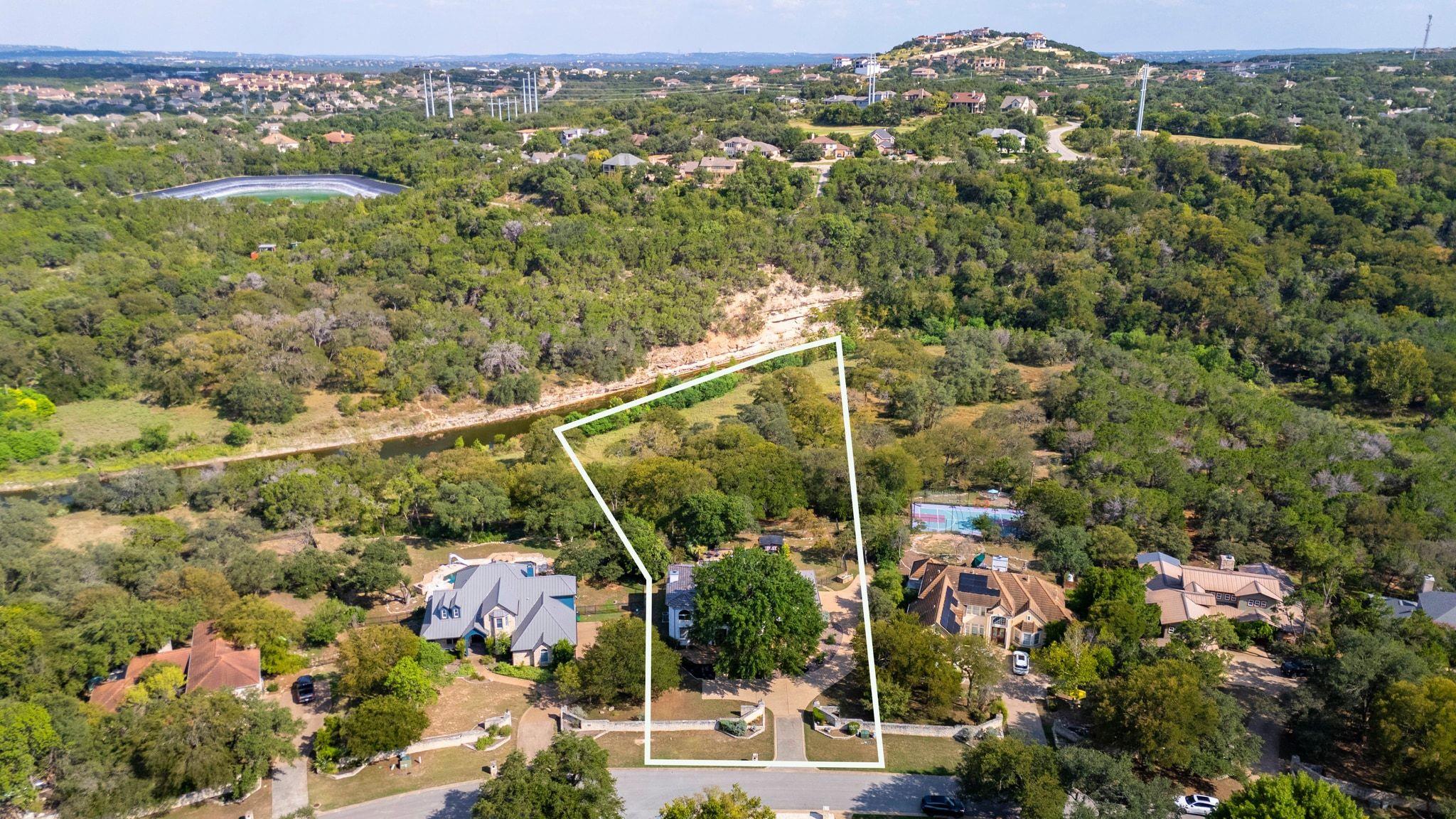 Lakeway, Texas, 78734, United States, 4 Bedrooms Bedrooms, ,3 BathroomsBathrooms,Residential,Active,1945096