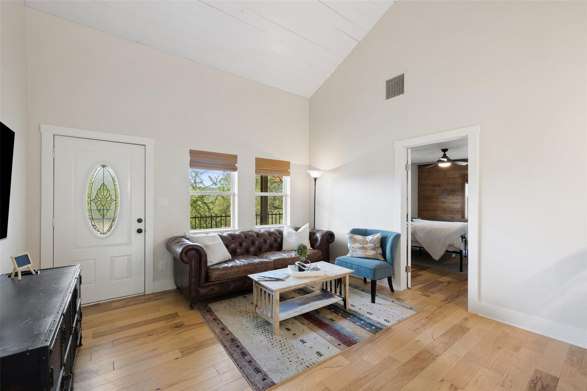 Spicewood, Texas, 78669, United States, 2 Bedrooms Bedrooms, ,2 BathroomsBathrooms,Residential,Active,1899916