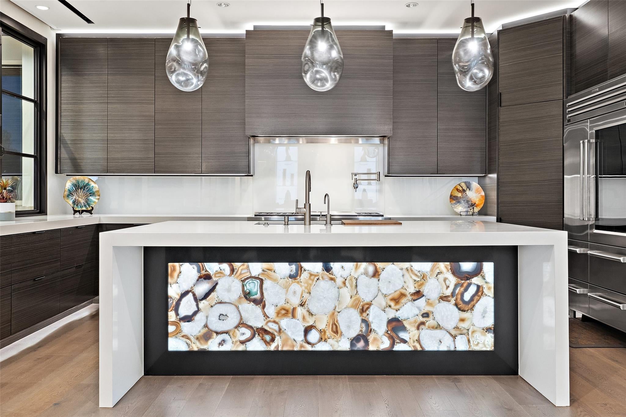 Horseshoe Bay, Texas, 78657, United States, ,8 BathroomsBathrooms,Residential,Active,1704773