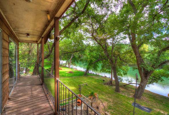 6836 RIVER RD, NEW BRAUNFELS, TX 78132, photo 2 of 37