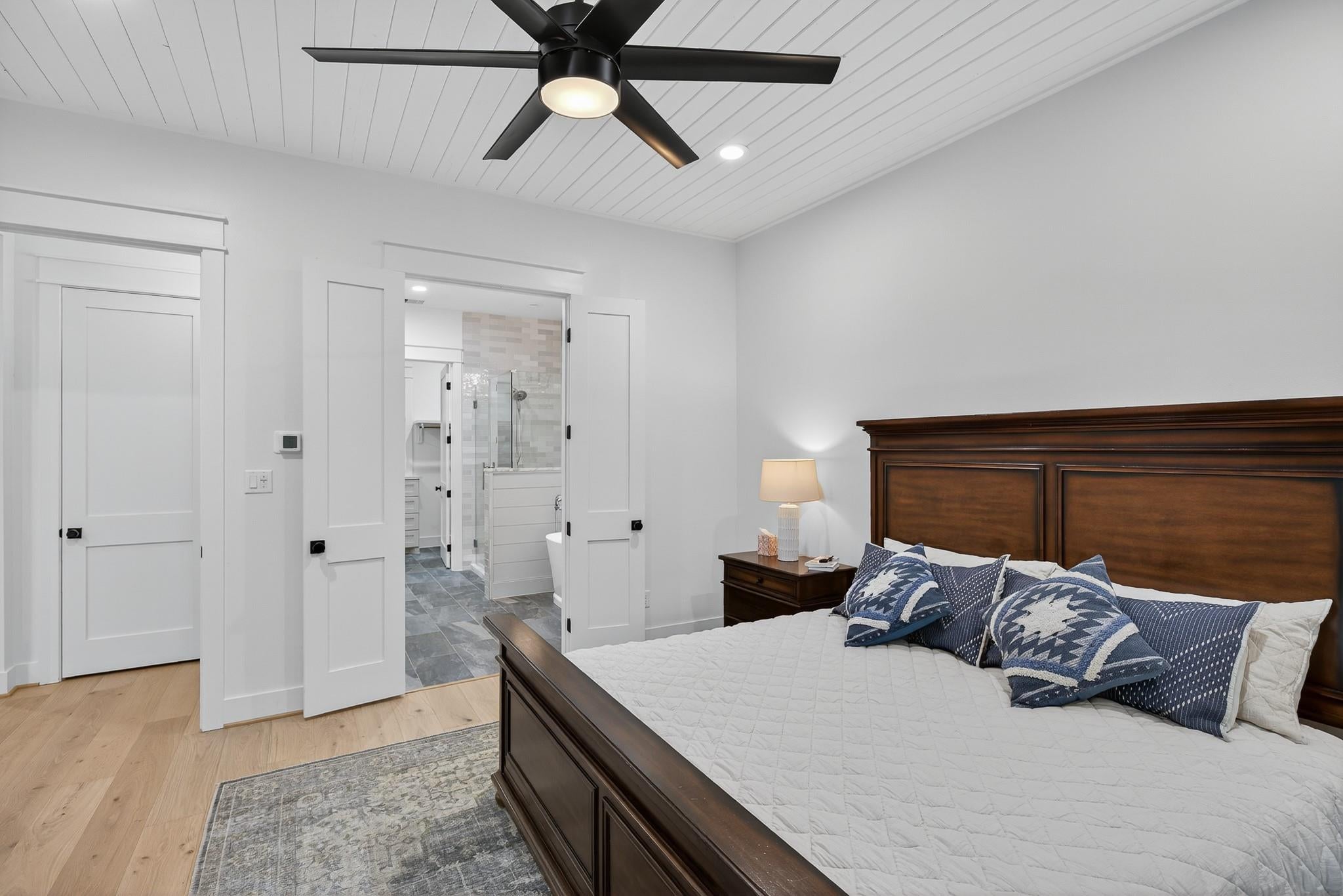 Kingsland, Texas, 78639, United States, 5 Bedrooms Bedrooms, ,4 BathroomsBathrooms,Residential,Active,2006783