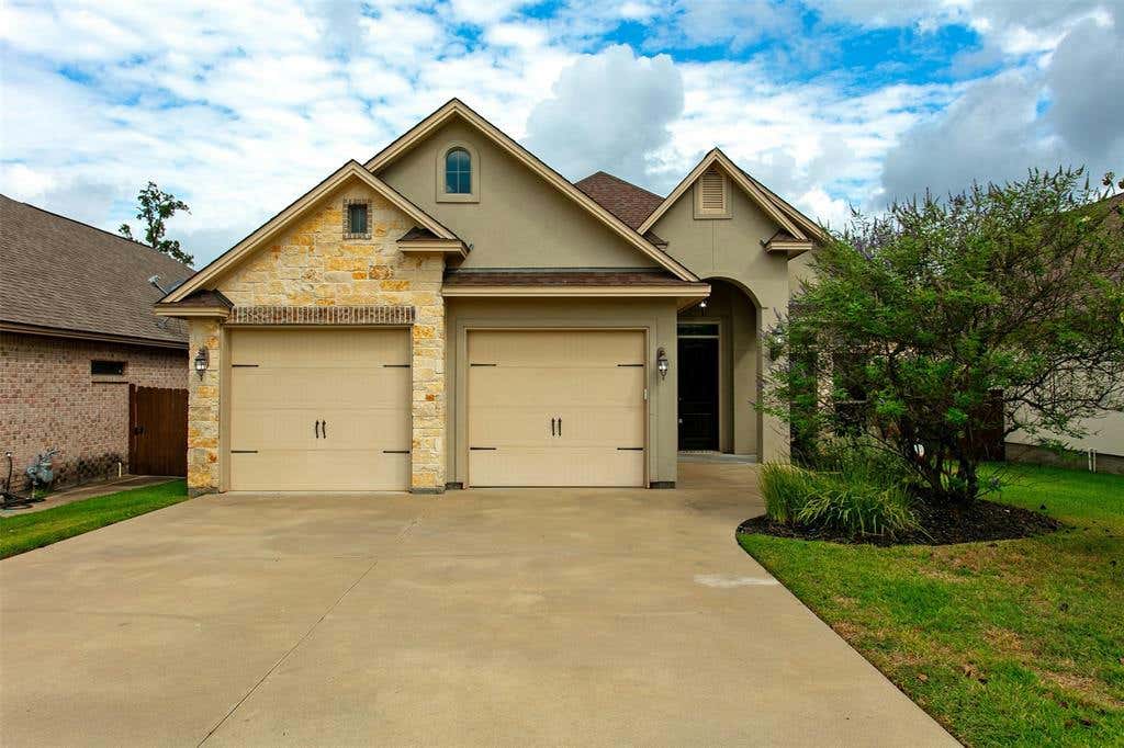 4247 ROCK BEND DR, COLLEGE STATION, TX 77845, photo 1 of 25