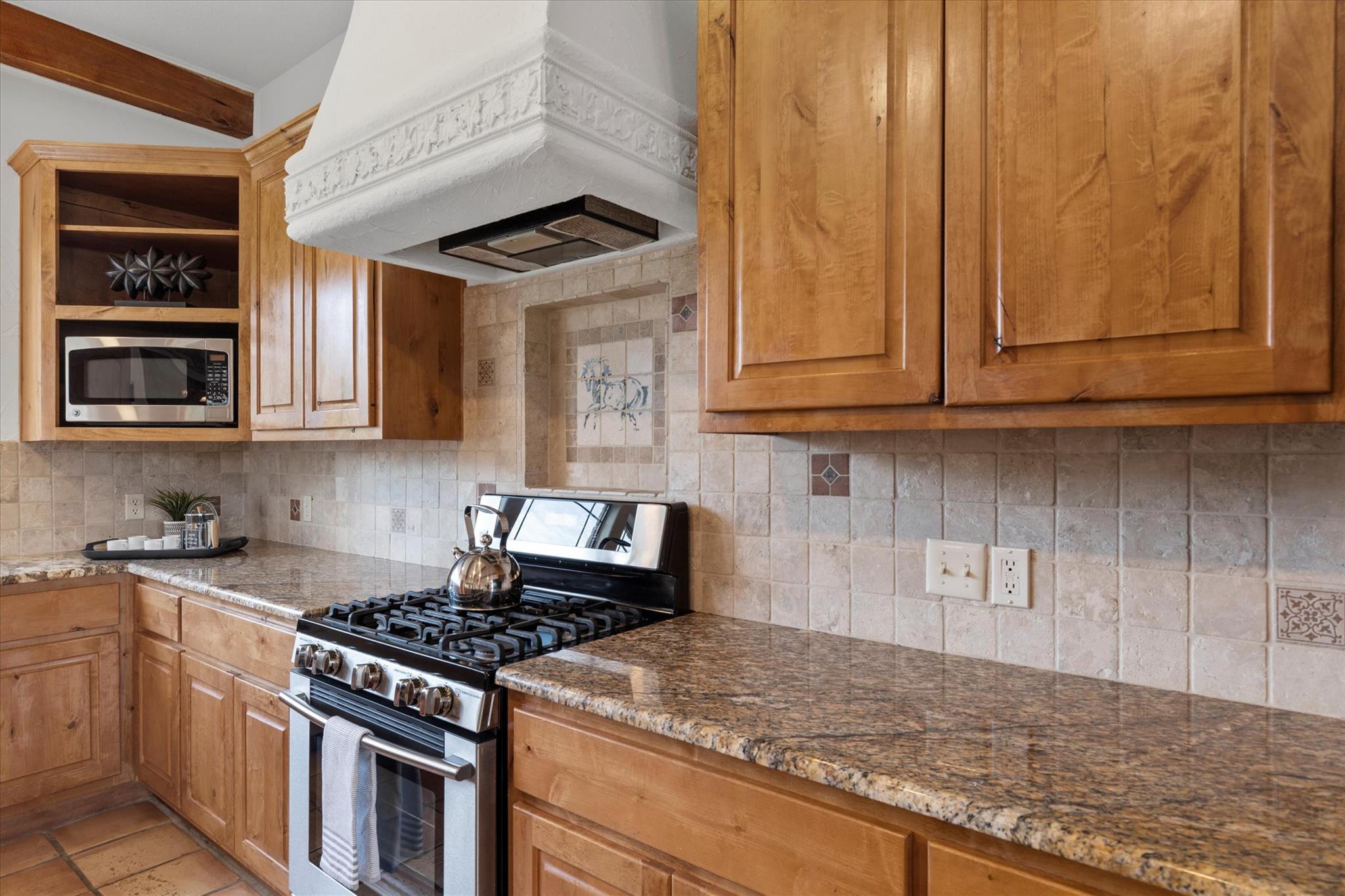 Smithville, Texas, 78957, United States, 4 Bedrooms Bedrooms, ,3 BathroomsBathrooms,Residential,Active,1933712