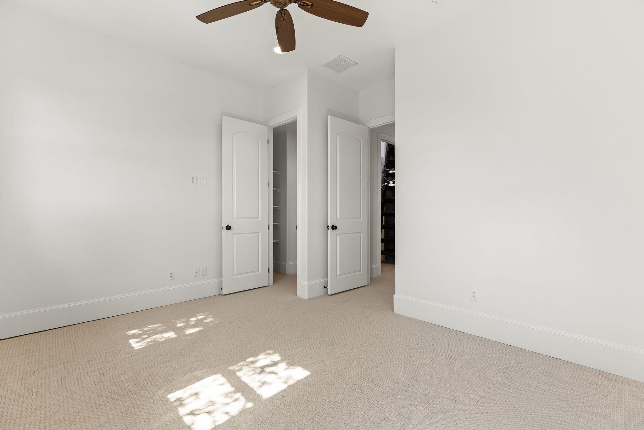 Elgin, Texas, 78621, United States, 5 Bedrooms Bedrooms, ,4 BathroomsBathrooms,Residential,Active,1945098
