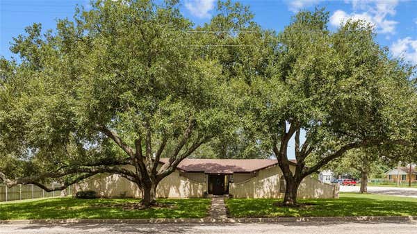 321 S CHAMBERS ST, GIDDINGS, TX 78942 - Image 1