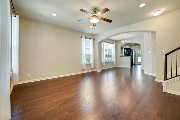 612 LOOKOUT TREE LN, ROUND ROCK, TX 78664, photo 4 of 40