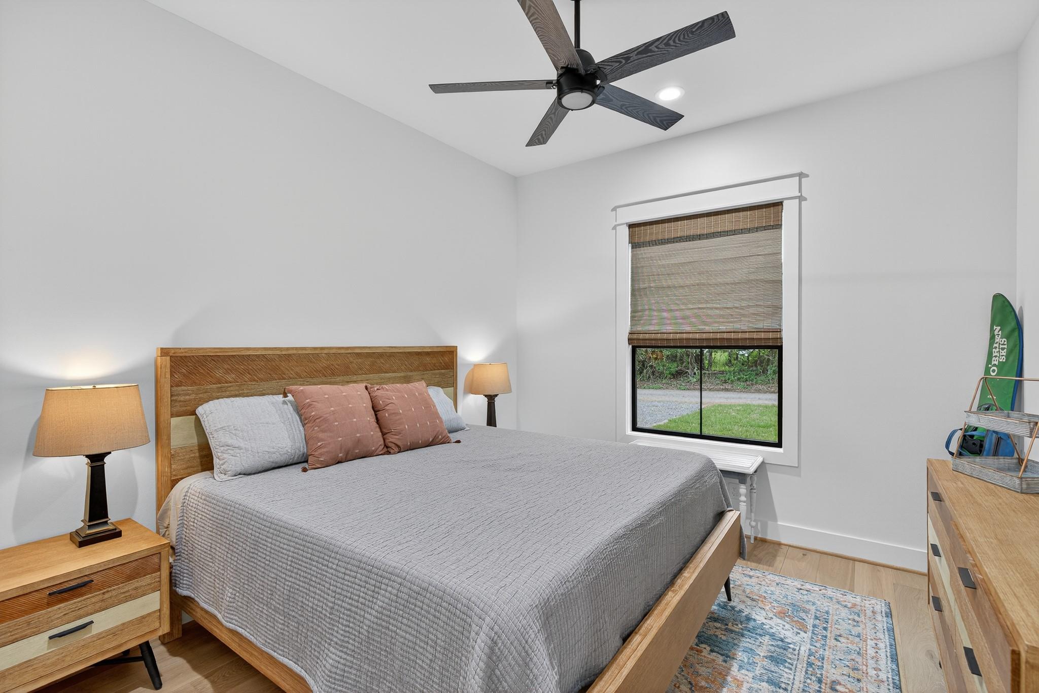 Kingsland, Texas, 78639, United States, 5 Bedrooms Bedrooms, ,4 BathroomsBathrooms,Residential,Active,2006783