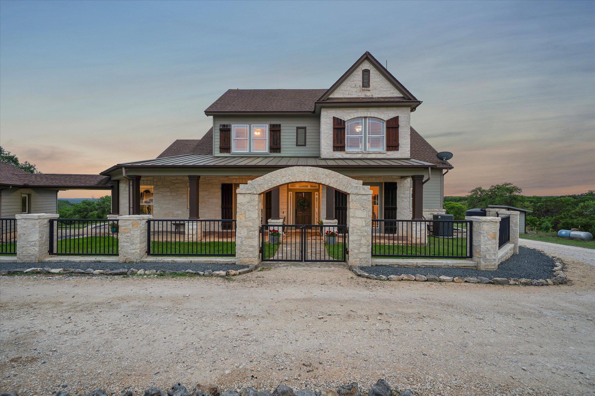 Wimberley, Texas, 78676, United States, ,4 BathroomsBathrooms,Residential,Active,1781812