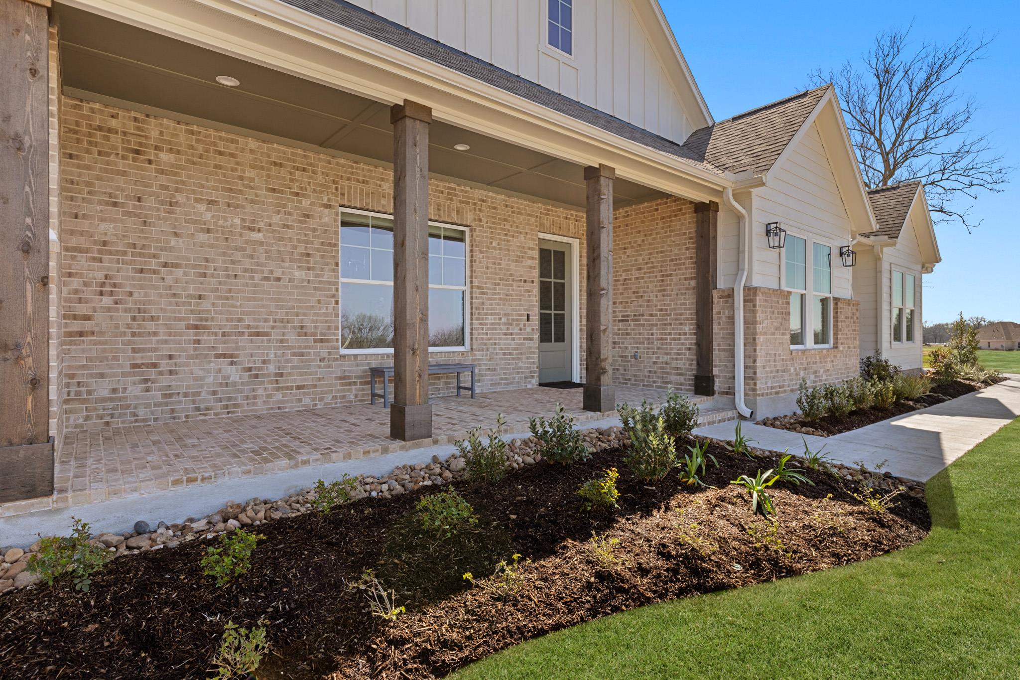 Smithville, Texas, 78957, United States, 4 Bedrooms Bedrooms, ,5 BathroomsBathrooms,Residential,Active,1715487