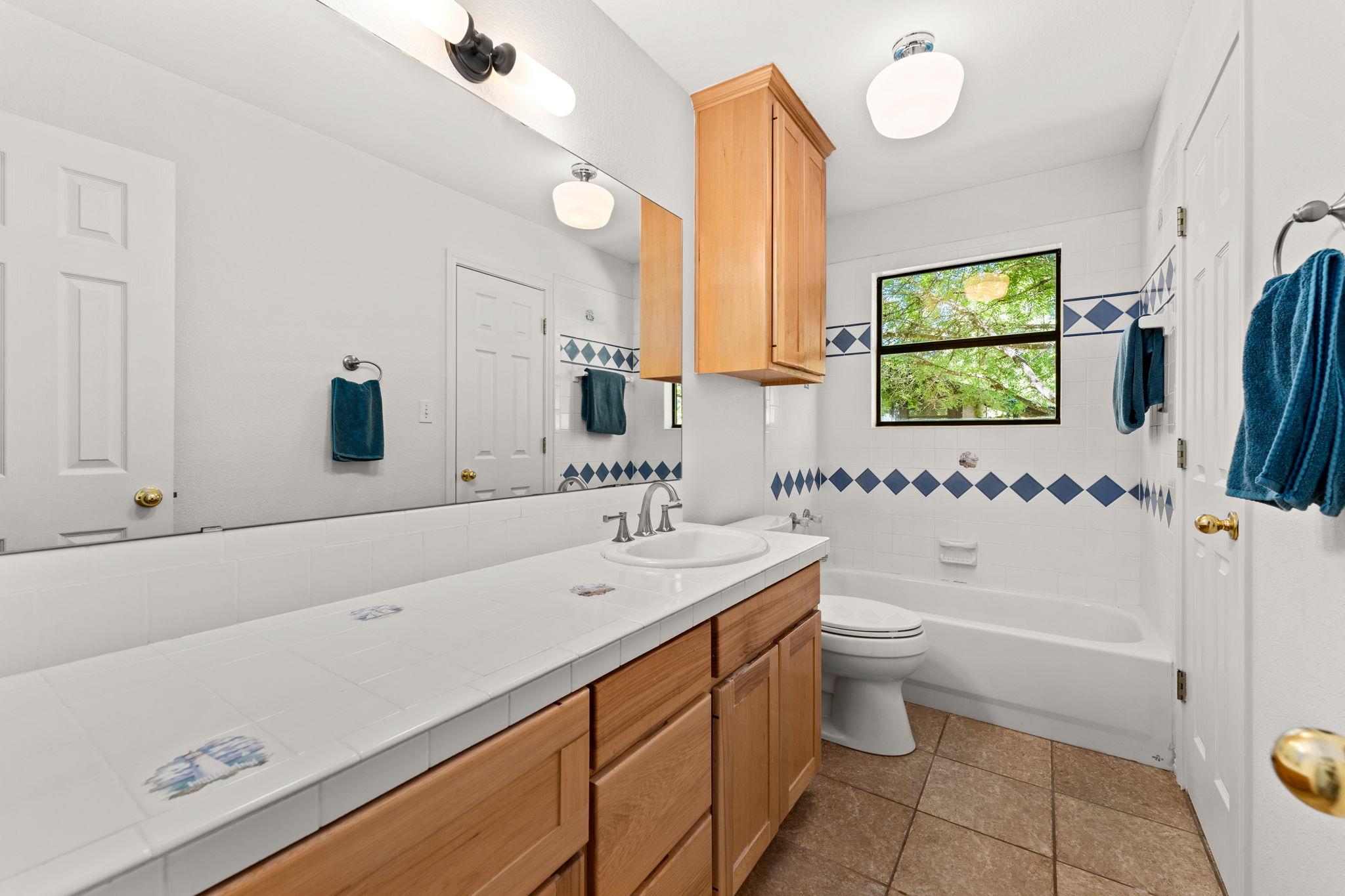 Spicewood, Texas, 78669, United States, 4 Bedrooms Bedrooms, ,3 BathroomsBathrooms,Residential,Active,1987243