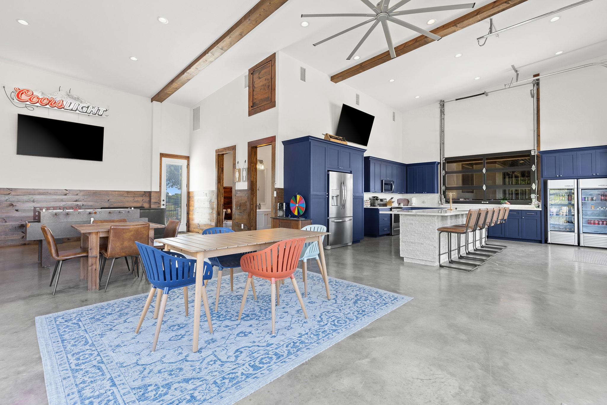 Elgin, Texas, 78621, United States, 5 Bedrooms Bedrooms, ,4 BathroomsBathrooms,Residential,Active,2006921