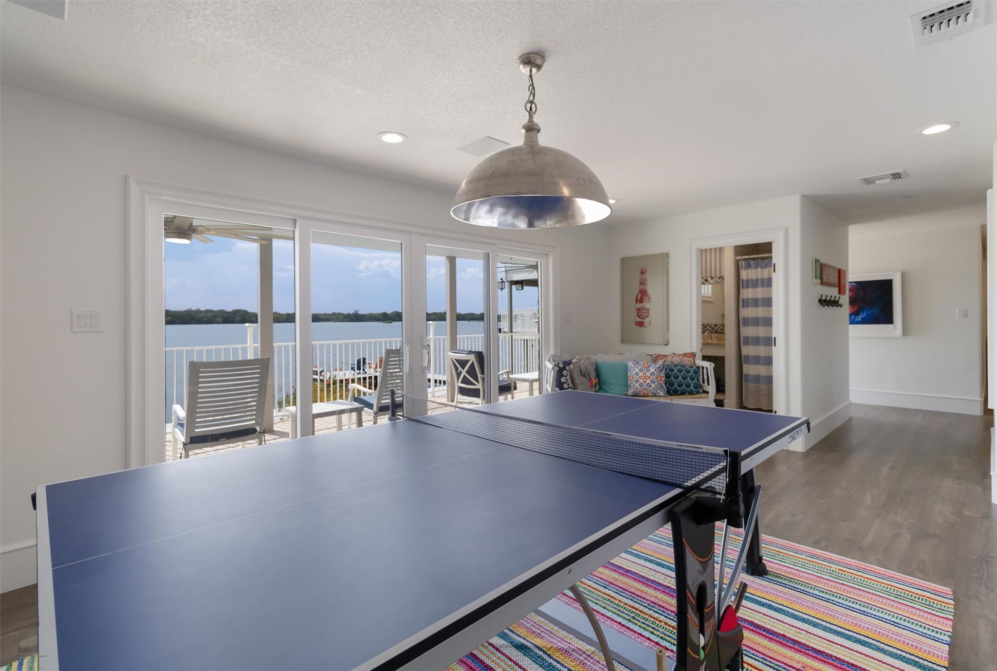 Kingsland, Texas, 78639, United States, 7 Bedrooms Bedrooms, ,6 BathroomsBathrooms,Residential,Active,1946434