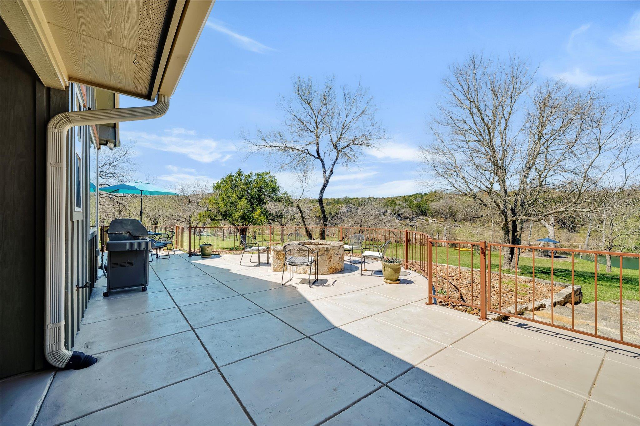 Wimberley, Texas, 78676, United States, 4 Bedrooms Bedrooms, ,4 BathroomsBathrooms,Residential,Active,1959958