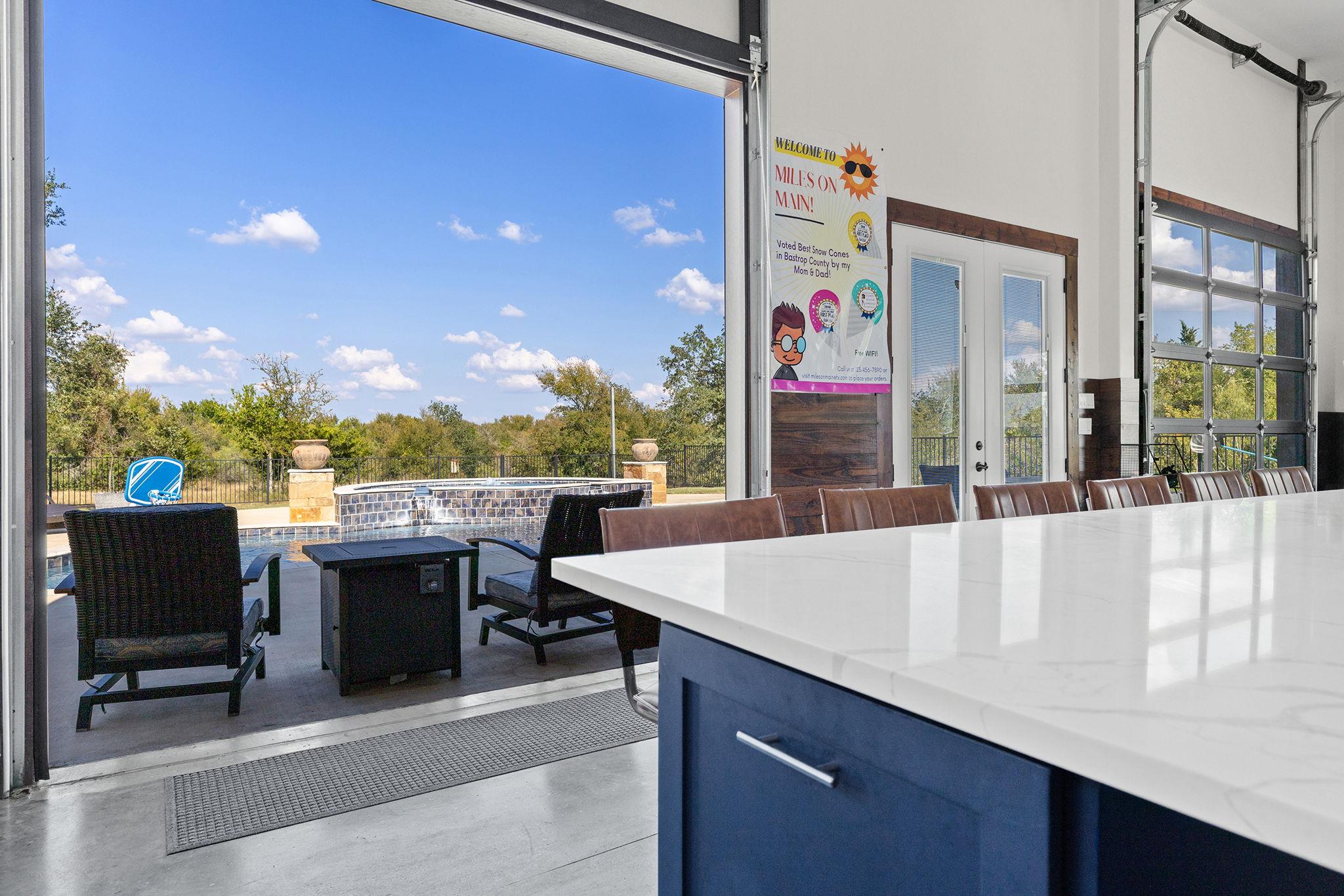 Elgin, Texas, 78621, United States, 5 Bedrooms Bedrooms, ,4 BathroomsBathrooms,Residential,Active,1945098