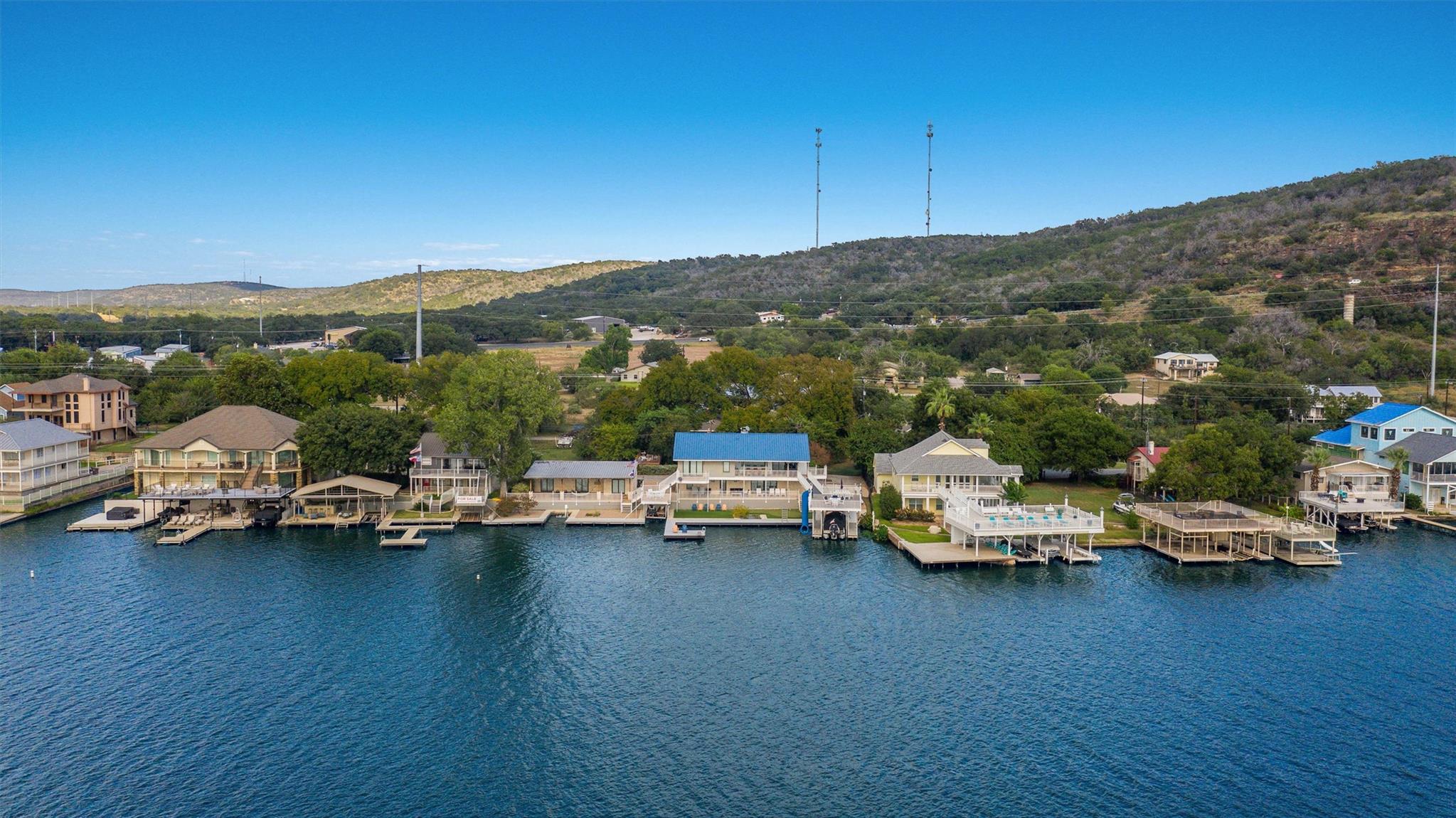 Kingsland, Texas, 78639, United States, 7 Bedrooms Bedrooms, ,6 BathroomsBathrooms,Residential,Active,1946434
