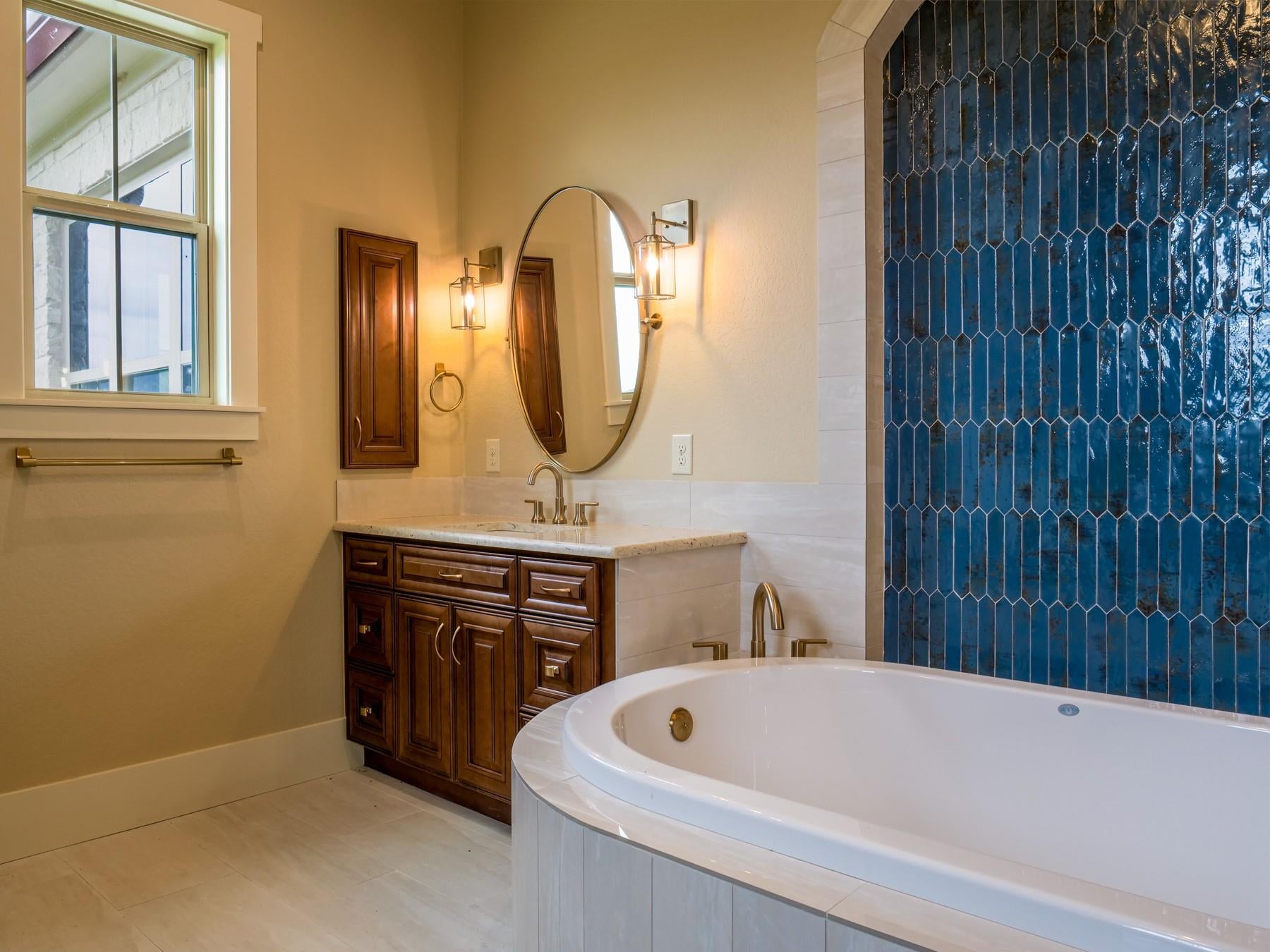 Round Mountain, Texas, 78663, United States, ,4 BathroomsBathrooms,Residential,Active,1701833