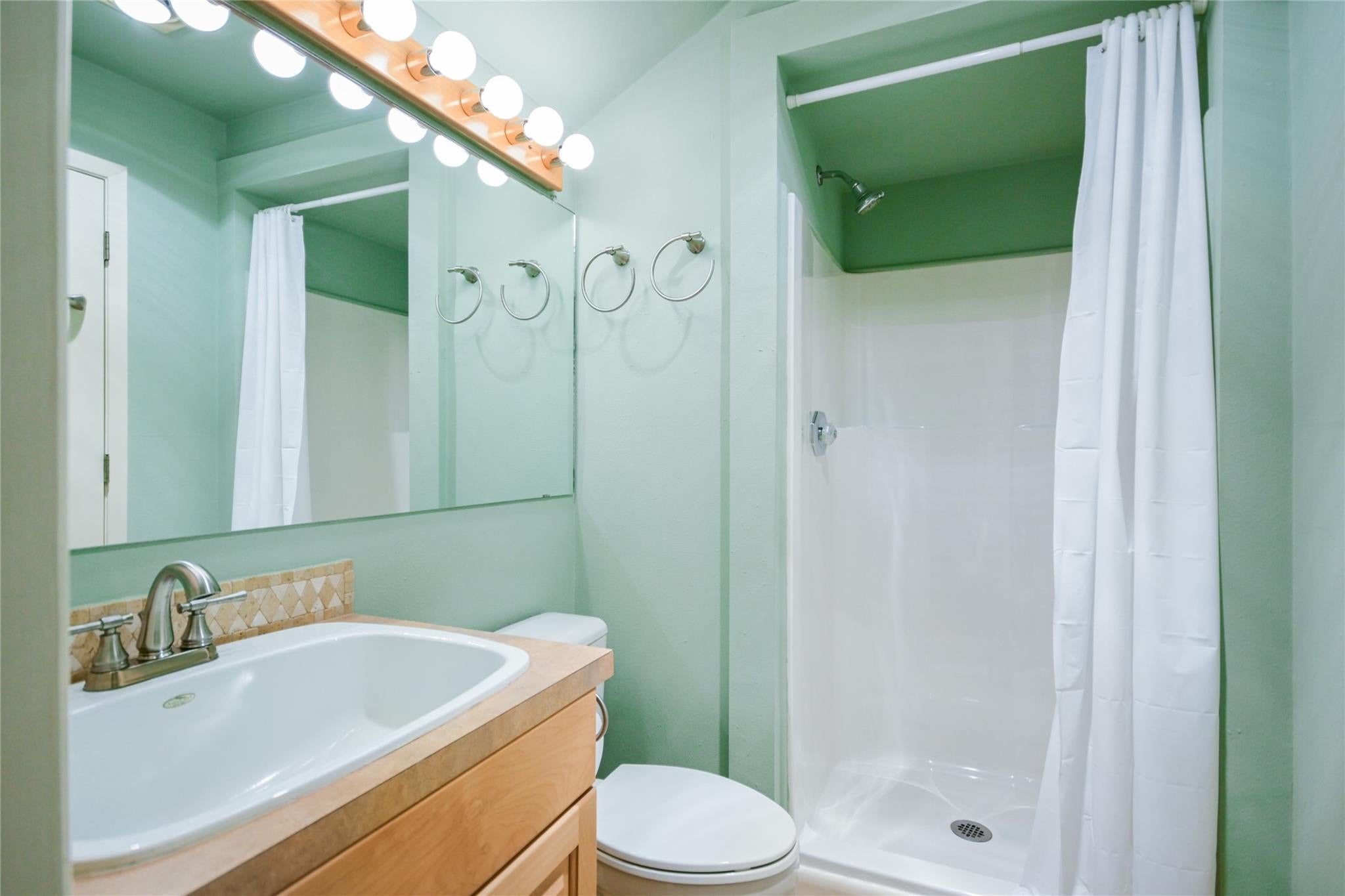 Dripping Springs, Texas, 78620, United States, ,3 BathroomsBathrooms,Residential,Active,1704418